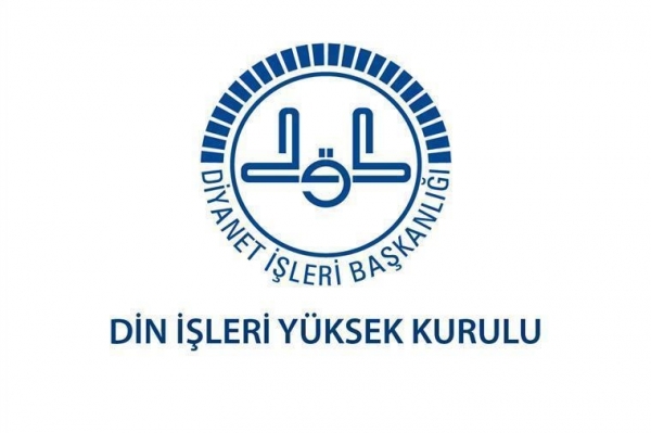 Ankara Barosu yöneticileri hakkında suç duyurusu

Diyanet İşleri Başkanlığı Hukuk Müşavirliği, Diyanet İşleri Başkanı Prof. Dr. Ali Erbaş'a yönelik açıklama nedeniyle Ankara Barosu yöneticileri hakkında suç duyurusunda bulundu.

1. Hukuk Müşaviri Selami Açan imzasıyla Ankara Cumhuriyet Başsavcılığına yapılan suç duyurusunda, 24 Nisan Cuma Diyanet İşleri Başkanı Erbaş'ın Ankara Hacı Bayram Camii'nde "Ramazan Sabır ve İrade Eğitimi" konulu, cuma namazı öncesi irad ettiği hutbede yer alan ifadelere yer verildi.

Suç duyurusu dilekçesinde, "(Başkan Erbaş'ın) halkımıza İslam'ın evrensel emir ve mesajlarını iletmesi üzerine İslam dinine, İslam dinine inanan Müslümanlara, Başkanımıza ve Başkanlığımıza karşı Ankara Barosu Başkanlığınca sosyal paylaşım siteleri ve Ankara Barosunun resmi web sayfası üzerinden çirkin bir şekilde pervasızca saldırılarda bulunulmuştur" ifadesine yer verildi.

Ankara Barosu yetkililerinin sosyal medya hesaplarından paylaştığı açıklamaya da yer verilen dilekçede, şunlar kaydedildi:

"Paylaşımıyla şüphelinin, kamusal görevlerinden dolayı Diyanet İşleri Başkanımız Prof. Dr. Ali Erbaş'a ve Başkalığımıza yönelik tahkir edici, küçük düşürücü, alaycı ve hakaretamiz söylemiyle kamu görevlisine alenen hakarette bulunduğu tespit edilmiştir. Anayasanın 136'ncı maddesinden almış olduğu yetki ve görevi nedeniyle milletçe dayanışma ve bütünleşmeyi amaç edinerek, özel kanunu olan 633 sayılı Diyanet İşleri Başkanlığı Kuruluş ve Görevleri Hakkında Kanun'un 1'inci ve 3'üncü maddesi ile İslam dininin inançları, ibadet ve ahlak esasları ile ilgili işleri yürütmek, din konusunda toplumu aydınlatmak ve ibadet yerlerini yönetmek üzere Cumhurbaşkanlığına bağlı olarak kurulan ve dini alandaki kamu hizmetini vatandaşlara ulaştıran anayasal bir kuruluş olan Başkanlığımıza ve Başkanlığın en üst amiri olan Diyanet İşleri Başkanımıza yürütmekte olduğu kamusal görevlerinden dolayı alenen hakaret edilmiştir. Aynı açıklamada millet geçmişimize, inanç değerlerimiz kutsallarımıza açıkça hakaretler edilmektedir.

Şüphelinin hakaret içeren açıklamaları facebook hesabından paylaştığı, paylaşım ve yazıda geçen sözlerin Avrupa İnsan Hakları Sözleşmesinin 10'uncu maddesi kapsamına uygun düşünce, eleştiri ve ifade özgürlüğü sınırları içerisinde kalmadığı, tahkir edici, sert ve incitici mahiyette olduğu ve Başkanımızın şerefine ve saygınlığına saldırı niteliğinde olduğu ve Başkanımızın yerine getirmiş olduğu kamu görevi nedeniyle hakaret edildiği açıktır.

Şüpheli tüzel kişi ve yetkili organları şikayete konu paylaşımı ile toplum nezdinde ve sosyal medyada büyük tepkiye yola açan ve halk arasında infiale sebep olan; İslam dinini, İslam dinine inanan Müslümanları ve kutsal kitabı olan Kur'an-ı Kerim'deki emir ve yasakları hakkında hakaretamiz bir şekilde aşağılayıcı, tahrik edici, nefret ve ayrımcılık içerikli paylaşımda bulunarak, Türk Ceza Kanunu'nun 122, 125 ve 216'ncı maddelerinde belirtilen 'Halkı kin ve düşmanlığa tahrik veya aşağılama, nefret ve ayırımcılık ile hakaret' suçlarını işleyerek, şüphelinin tahammül edilmesi imkansız alaycı hakaret ve ithamları içerir paylaşımı

birden fazla kişiye ulaşarak toplumun muayyen bir kesiminin aşağılanmasına, toplum önünde küçük düşürülmesine ve yıpratılmasına sebep olmuştur."

"Re'sen soruşturma ve kovuşturma başlatılmalı"

TCK 131/1'inci maddesi gereğince, kamu görevlisine karşı görevinden dolayı işlenen hakaret suçunun soruşturulması ve kovuşturulmasının şikayete bağlı olmadığı ve re'sen yapılacağının Yargıtay içtihatları ile de sabit hale geldiği belirtilen dilekçede, "Bu nedenlerle, din konusunda toplumu aydınlatmakla görevli, halk nazarında saygın ve itibarlı, önder konumundaki Diyanet İşleri Başkanımıza alenen hakaret eden şüpheli hakkında re'sen kamu görevlisine alenen hakaret suçundan soruşturma ve kovuşturma başlatılması kamusal önem arz etmektedir." ifadeleri kullanıldı.

Dilekçede, Ankara Barosu ve yetkili organlarının TCK'nin ilgili maddeleri uyarınca halkı kin ve düşmanlığa tahrik ederek veya aşağılayarak toplumda nefret ve ayırımcılığa yol açarak kamu çalışanına görevinden dolayı alenen hakaret suçundan soruşturma ve kovuşturma başlatılması talep edildi.