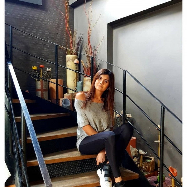 Çalışmaya başlarsın ve yorulursun sonunda anlarsın kolay olan kolay vazgeçilir zor olan zor vazgeçilir. Çalışmaya başlayalım hadi